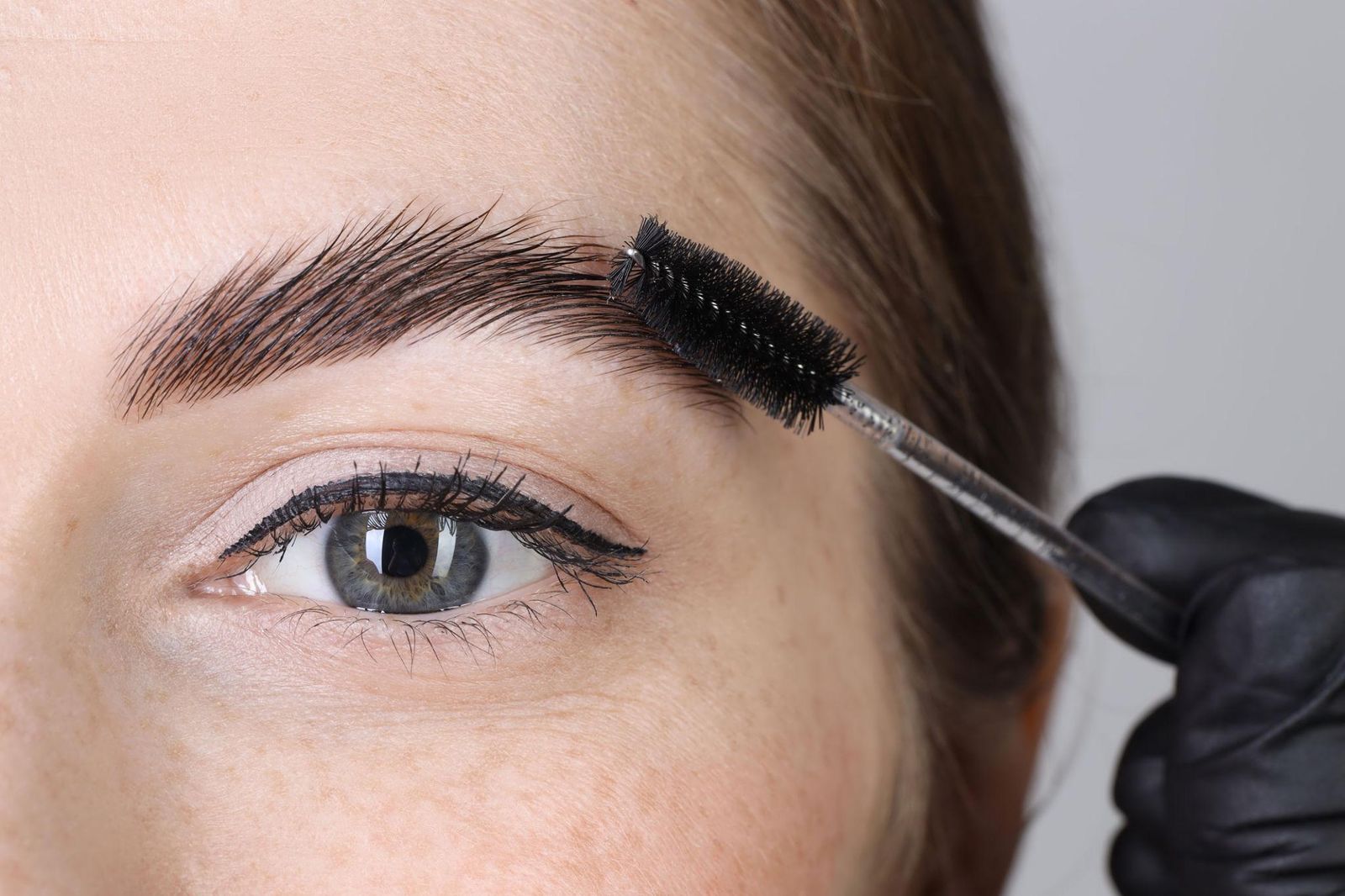 Eyebrow Lamination in Catral
